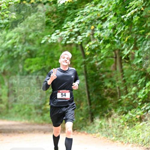 11.10.2026 - Bramfelder Halbmarathon 2026 Dr. Thomas Lammeyer http://msf.ph/oto/10819334 11.10.2026 10:13:16 Laufen 54 meine-sportfotos.de