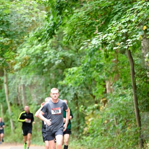 11.10.2026 - Bramfelder Halbmarathon 2026 Dr. Thomas Lammeyer http://msf.ph/oto/10819619 11.10.2026 10:14:28 Laufen 328 meine-sportfotos.de