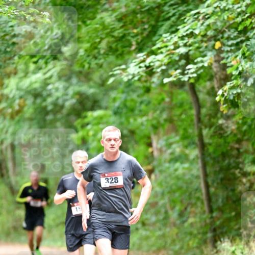 11.10.2026 - Bramfelder Halbmarathon 2026 Dr. Thomas Lammeyer http://msf.ph/oto/10819634 11.10.2026 10:14:30 Laufen 19, 328 meine-sportfotos.de