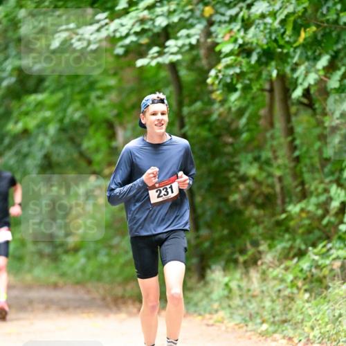 11.10.2026 - Bramfelder Halbmarathon 2026 Dr. Thomas Lammeyer http://msf.ph/oto/10819740 11.10.2026 10:14:54 Laufen 231 meine-sportfotos.de