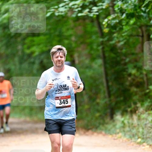 11.10.2026 - Bramfelder Halbmarathon 2026 Dr. Thomas Lammeyer http://msf.ph/oto/10819804 11.10.2026 10:16:21 Laufen 21, 345 meine-sportfotos.de