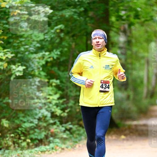 11.10.2026 - Bramfelder Halbmarathon 2026 Dr. Thomas Lammeyer http://msf.ph/oto/10819890 11.10.2026 10:17:40 Laufen 36, 434 meine-sportfotos.de