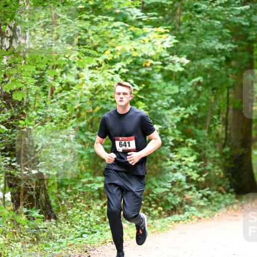 11.10.2026 - Bramfelder Halbmarathon 2026 Dr. Thomas Lammeyer http://msf.ph/oto/10819957 11.10.2026 10:18:04 Laufen 641 meine-sportfotos.de