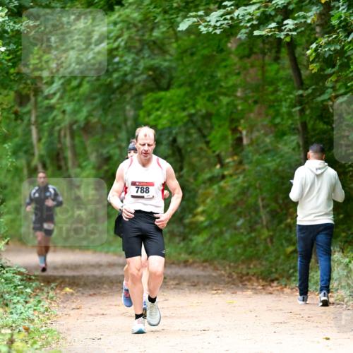 11.10.2026 - Bramfelder Halbmarathon 2026 Dr. Thomas Lammeyer http://msf.ph/oto/10820129 11.10.2026 10:19:31 Laufen 788 meine-sportfotos.de