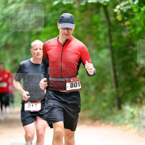 11.10.2026 - Bramfelder Halbmarathon 2026 Dr. Thomas Lammeyer http://msf.ph/oto/10820292 11.10.2026 10:20:41 Laufen 817, 73, 801 meine-sportfotos.de