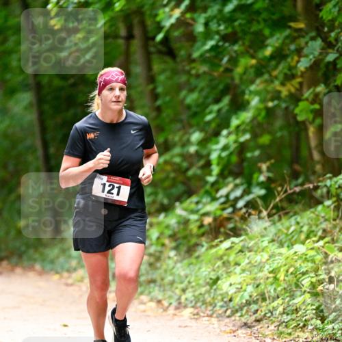 11.10.2026 - Bramfelder Halbmarathon 2026 Dr. Thomas Lammeyer http://msf.ph/oto/10820360 11.10.2026 10:20:59 Laufen 298, 121 meine-sportfotos.de