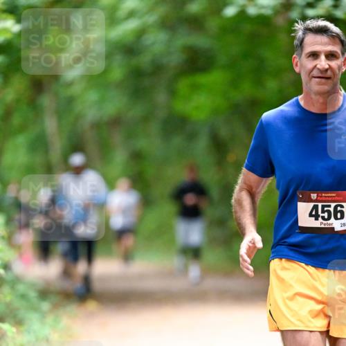 11.10.2026 - Bramfelder Halbmarathon 2026 Dr. Thomas Lammeyer http://msf.ph/oto/10820425 11.10.2026 10:21:27 Laufen 35, 456, 288 meine-sportfotos.de