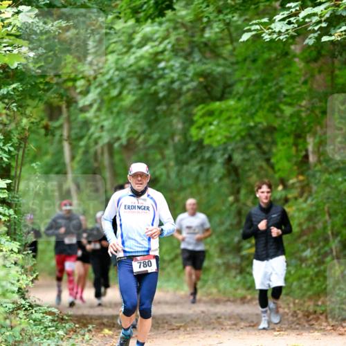 11.10.2026 - Bramfelder Halbmarathon 2026 Dr. Thomas Lammeyer http://msf.ph/oto/10820427 11.10.2026 10:21:30 Laufen 780 meine-sportfotos.de