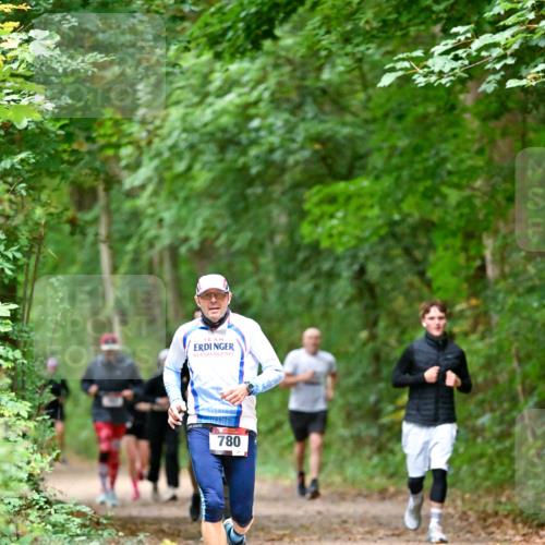 11.10.2026 - Bramfelder Halbmarathon 2026 Dr. Thomas Lammeyer http://msf.ph/oto/10820429 11.10.2026 10:21:30 Laufen 780 meine-sportfotos.de