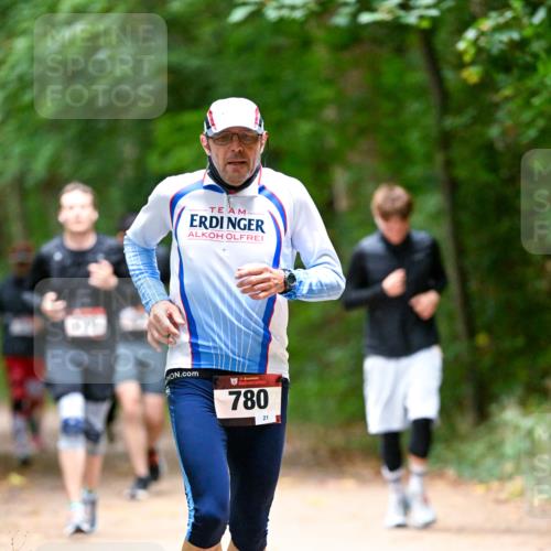 11.10.2026 - Bramfelder Halbmarathon 2026 Dr. Thomas Lammeyer http://msf.ph/oto/10820454 11.10.2026 10:21:34 Laufen 780, 21 meine-sportfotos.de