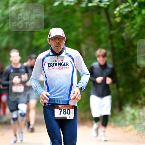 11.10.2026 - Bramfelder Halbmarathon 2026 Dr. Thomas Lammeyer http://msf.ph/oto/10820456 11.10.2026 10:21:34 Laufen 780, 21 meine-sportfotos.de