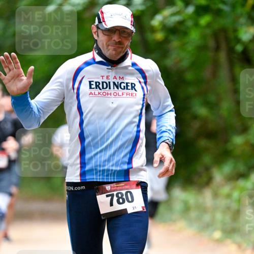 11.10.2026 - Bramfelder Halbmarathon 2026 Dr. Thomas Lammeyer http://msf.ph/oto/10820463 11.10.2026 10:21:35 Laufen 35, 780, 21 meine-sportfotos.de
