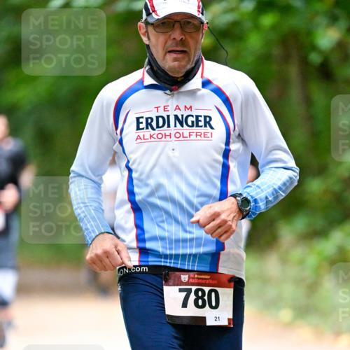 11.10.2026 - Bramfelder Halbmarathon 2026 Dr. Thomas Lammeyer http://msf.ph/oto/10820466 11.10.2026 10:21:35 Laufen 780, 21 meine-sportfotos.de