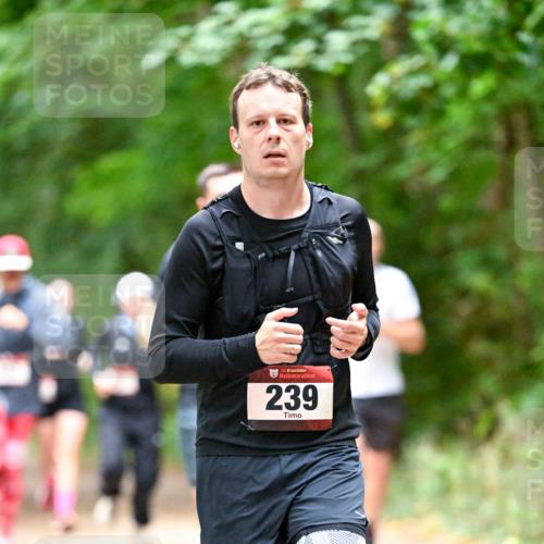 11.10.2026 - Bramfelder Halbmarathon 2026 Dr. Thomas Lammeyer http://msf.ph/oto/10820473 11.10.2026 10:21:38 Laufen 35, 239 meine-sportfotos.de