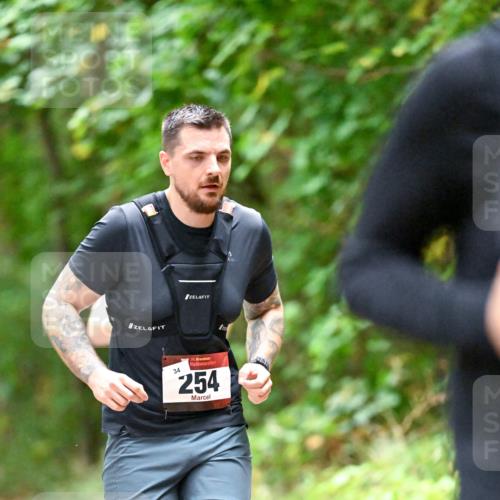 11.10.2026 - Bramfelder Halbmarathon 2026 Dr. Thomas Lammeyer http://msf.ph/oto/10820482 11.10.2026 10:21:40 Laufen 34, 35, 254 meine-sportfotos.de