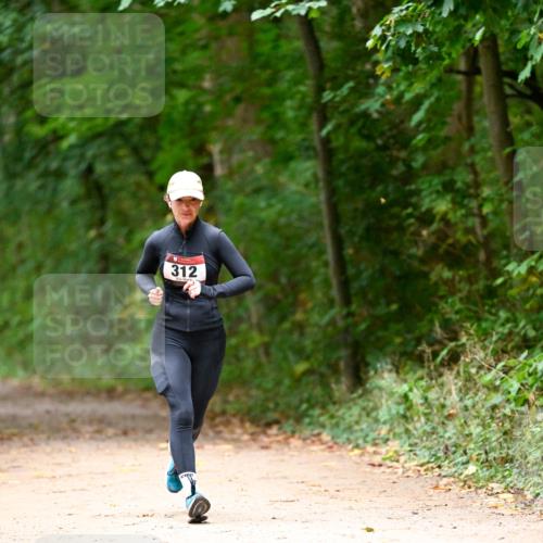 11.10.2026 - Bramfelder Halbmarathon 2026 Dr. Thomas Lammeyer http://msf.ph/oto/10820531 11.10.2026 10:21:58 Laufen 312 meine-sportfotos.de