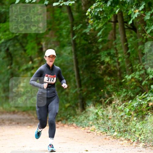 11.10.2026 - Bramfelder Halbmarathon 2026 Dr. Thomas Lammeyer http://msf.ph/oto/10820534 11.10.2026 10:21:58 Laufen 312 meine-sportfotos.de