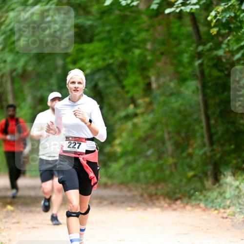 11.10.2026 - Bramfelder Halbmarathon 2026 Dr. Thomas Lammeyer http://msf.ph/oto/10820548 11.10.2026 10:22:01 Laufen 227 meine-sportfotos.de
