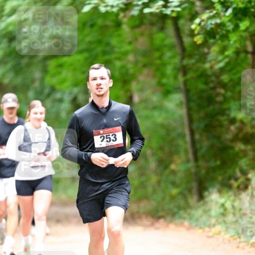 11.10.2026 - Bramfelder Halbmarathon 2026 Dr. Thomas Lammeyer http://msf.ph/oto/10820696 11.10.2026 10:22:47 Laufen 253, 49 meine-sportfotos.de