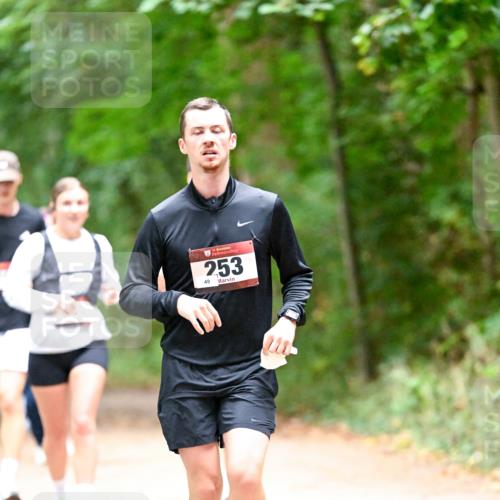 11.10.2026 - Bramfelder Halbmarathon 2026 Dr. Thomas Lammeyer http://msf.ph/oto/10820701 11.10.2026 10:22:48 Laufen 253, 49 meine-sportfotos.de