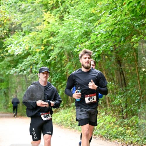 11.10.2026 - Bramfelder Halbmarathon 2026 Dr. Thomas Lammeyer http://msf.ph/oto/10820850 11.10.2026 10:23:24 Laufen 605, 452 meine-sportfotos.de