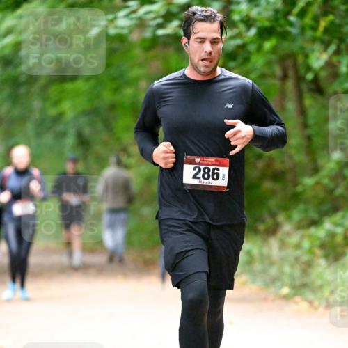 11.10.2026 - Bramfelder Halbmarathon 2026 Dr. Thomas Lammeyer http://msf.ph/oto/10820967 11.10.2026 10:23:50 Laufen 286, 860 meine-sportfotos.de