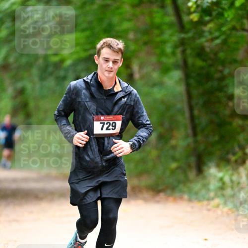 11.10.2026 - Bramfelder Halbmarathon 2026 Dr. Thomas Lammeyer http://msf.ph/oto/10821174 11.10.2026 10:24:48 Laufen 35, 729 meine-sportfotos.de