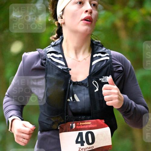 11.10.2026 - Bramfelder Halbmarathon 2026 Dr. Thomas Lammeyer http://msf.ph/oto/10821308 11.10.2026 10:25:19 Laufen 35, 40 meine-sportfotos.de