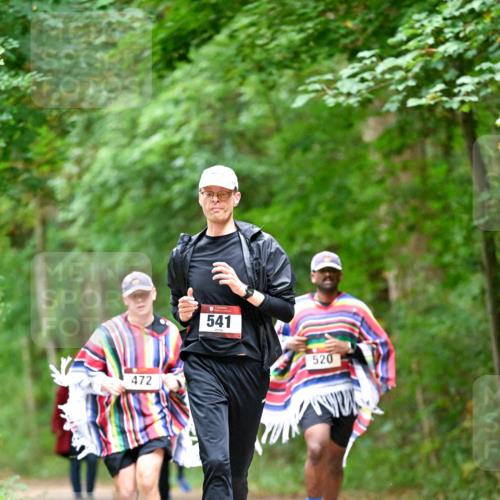 11.10.2026 - Bramfelder Halbmarathon 2026 Dr. Thomas Lammeyer http://msf.ph/oto/10821588 11.10.2026 10:28:25 Laufen 472, 541, 520 meine-sportfotos.de