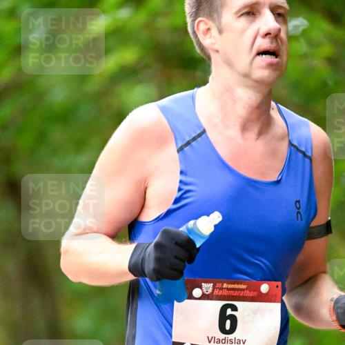 11.10.2026 - Bramfelder Halbmarathon 2026 Dr. Thomas Lammeyer http://msf.ph/oto/10821681 11.10.2026 10:29:04 Laufen 35, 6 meine-sportfotos.de