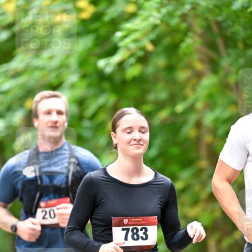 11.10.2026 - Bramfelder Halbmarathon 2026 Dr. Thomas Lammeyer http://msf.ph/oto/10821735 11.10.2026 10:29:30 Laufen 20, 35, 783 meine-sportfotos.de