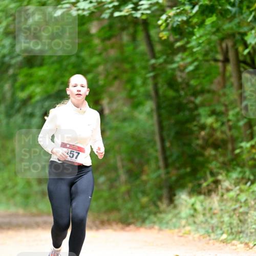 11.10.2026 - Bramfelder Halbmarathon 2026 Dr. Thomas Lammeyer http://msf.ph/oto/10821770 11.10.2026 10:29:40 Laufen 57 meine-sportfotos.de