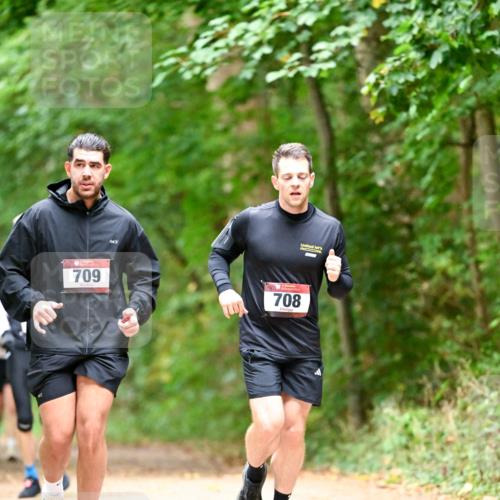 11.10.2026 - Bramfelder Halbmarathon 2026 Dr. Thomas Lammeyer http://msf.ph/oto/10821969 11.10.2026 10:31:00 Laufen 709, 708 meine-sportfotos.de