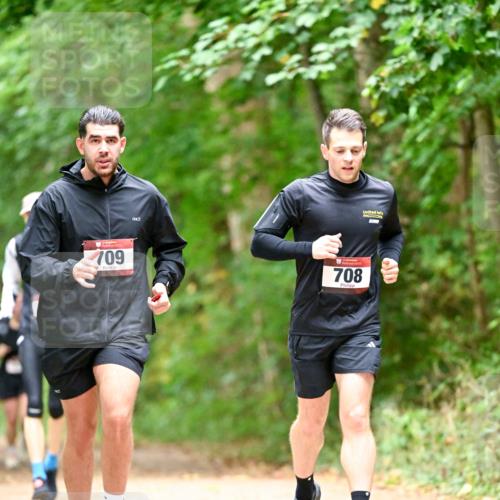 11.10.2026 - Bramfelder Halbmarathon 2026 Dr. Thomas Lammeyer http://msf.ph/oto/10821973 11.10.2026 10:31:00 Laufen 709, 708 meine-sportfotos.de