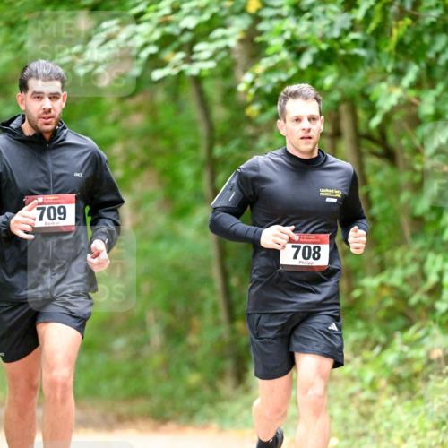 11.10.2026 - Bramfelder Halbmarathon 2026 Dr. Thomas Lammeyer http://msf.ph/oto/10821979 11.10.2026 10:31:01 Laufen 709, 708 meine-sportfotos.de
