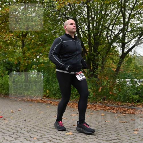 11.10.2026 - Bramfelder Halbmarathon 2026 J. Mangold http://msf.ph/oto/10822314 11.10.2026 10:13:46 Laufen 194, 439 meine-sportfotos.de