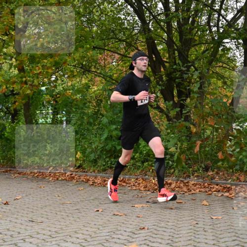 11.10.2026 - Bramfelder Halbmarathon 2026 J. Mangold http://msf.ph/oto/10822333 11.10.2026 10:13:55 Laufen 214, 319, 439 meine-sportfotos.de