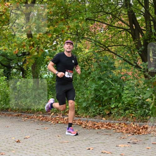 11.10.2026 - Bramfelder Halbmarathon 2026 J. Mangold http://msf.ph/oto/10822343 11.10.2026 10:14:01 Laufen 214, 319, 327, 444 meine-sportfotos.de