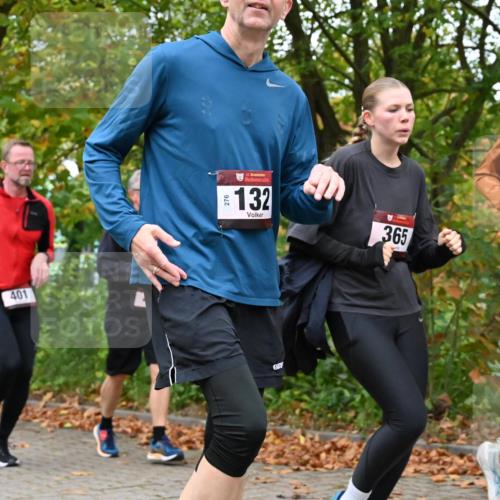 11.10.2026 - Bramfelder Halbmarathon 2026 J. Mangold http://msf.ph/oto/10822374 11.10.2026 10:14:36 Laufen 132, 365, 401, 411, 435, 469, 514 meine-sportfotos.de