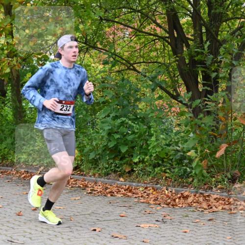 11.10.2026 - Bramfelder Halbmarathon 2026 J. Mangold http://msf.ph/oto/10822376 11.10.2026 10:15:12 Laufen 232 meine-sportfotos.de