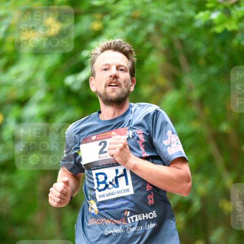 11.10.2026 - Bramfelder Halbmarathon 2026 Dr. Thomas Lammeyer http://msf.ph/oto/10822391 11.10.2026 10:34:16 Laufen 2, 22 meine-sportfotos.de