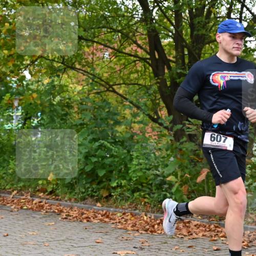 11.10.2026 - Bramfelder Halbmarathon 2026 J. Mangold http://msf.ph/oto/10822435 11.10.2026 10:16:18 Laufen 607 meine-sportfotos.de
