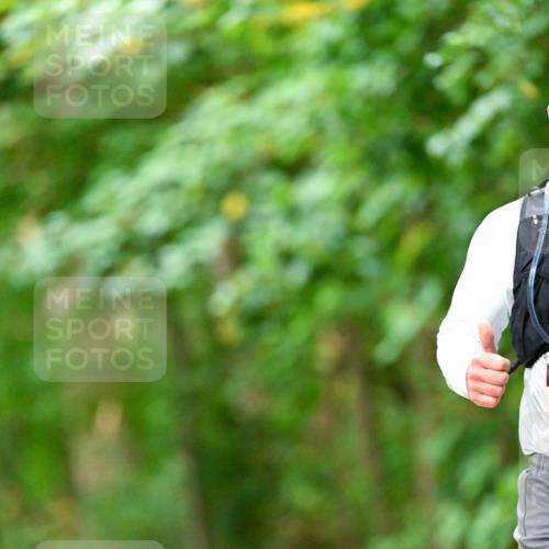 11.10.2026 - Bramfelder Halbmarathon 2026 Dr. Thomas Lammeyer http://msf.ph/oto/10822511 11.10.2026 10:35:03 Laufen  meine-sportfotos.de