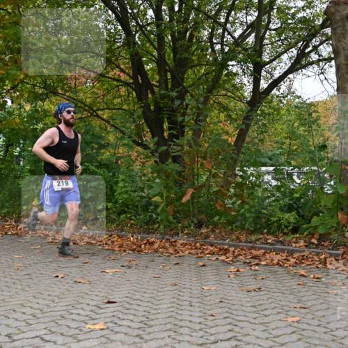 11.10.2026 - Bramfelder Halbmarathon 2026 J. Mangold http://msf.ph/oto/10822621 11.10.2026 10:20:04 Laufen 219, 274 meine-sportfotos.de