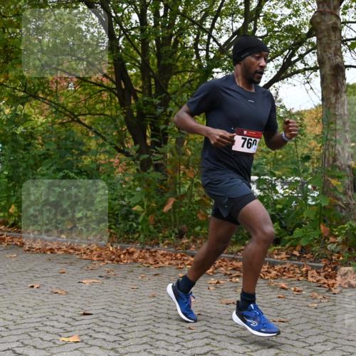 11.10.2026 - Bramfelder Halbmarathon 2026 J. Mangold http://msf.ph/oto/10822642 11.10.2026 10:20:11 Laufen 33, 219, 274, 760 meine-sportfotos.de
