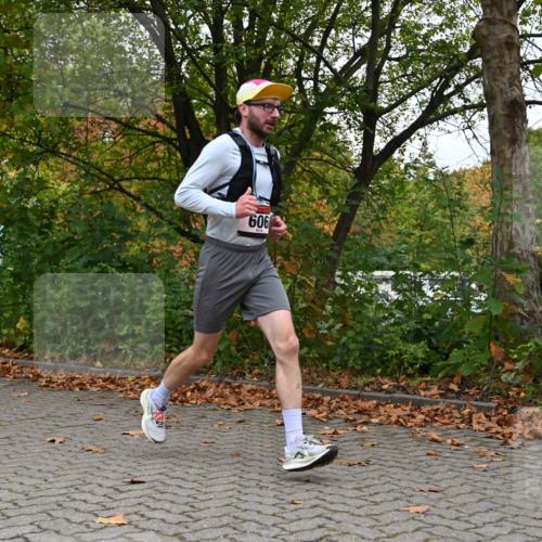 11.10.2026 - Bramfelder Halbmarathon 2026 J. Mangold http://msf.ph/oto/10822662 11.10.2026 10:20:16 Laufen 33, 606, 760 meine-sportfotos.de