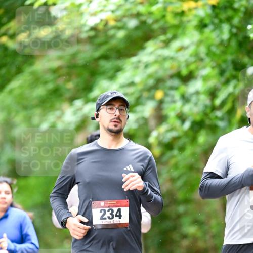 11.10.2026 - Bramfelder Halbmarathon 2026 Dr. Thomas Lammeyer http://msf.ph/oto/10822670 11.10.2026 10:35:52 Laufen 7, 35, 234 meine-sportfotos.de