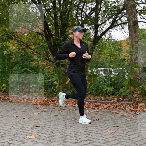 11.10.2026 - Bramfelder Halbmarathon 2026 J. Mangold http://msf.ph/oto/10822729 11.10.2026 10:21:33 Laufen 781 meine-sportfotos.de