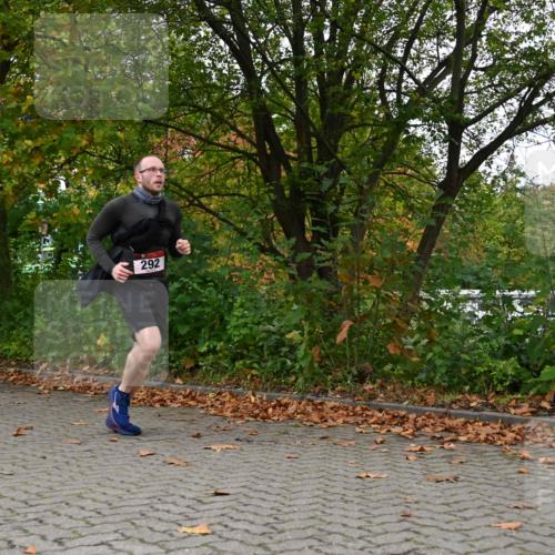 11.10.2026 - Bramfelder Halbmarathon 2026 J. Mangold http://msf.ph/oto/10822857 11.10.2026 10:22:42 Laufen 155, 292, 562, 563, 576, 633 meine-sportfotos.de