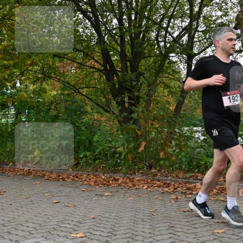11.10.2026 - Bramfelder Halbmarathon 2026 J. Mangold http://msf.ph/oto/10822919 11.10.2026 10:23:18 Laufen 192, 328, 741 meine-sportfotos.de
